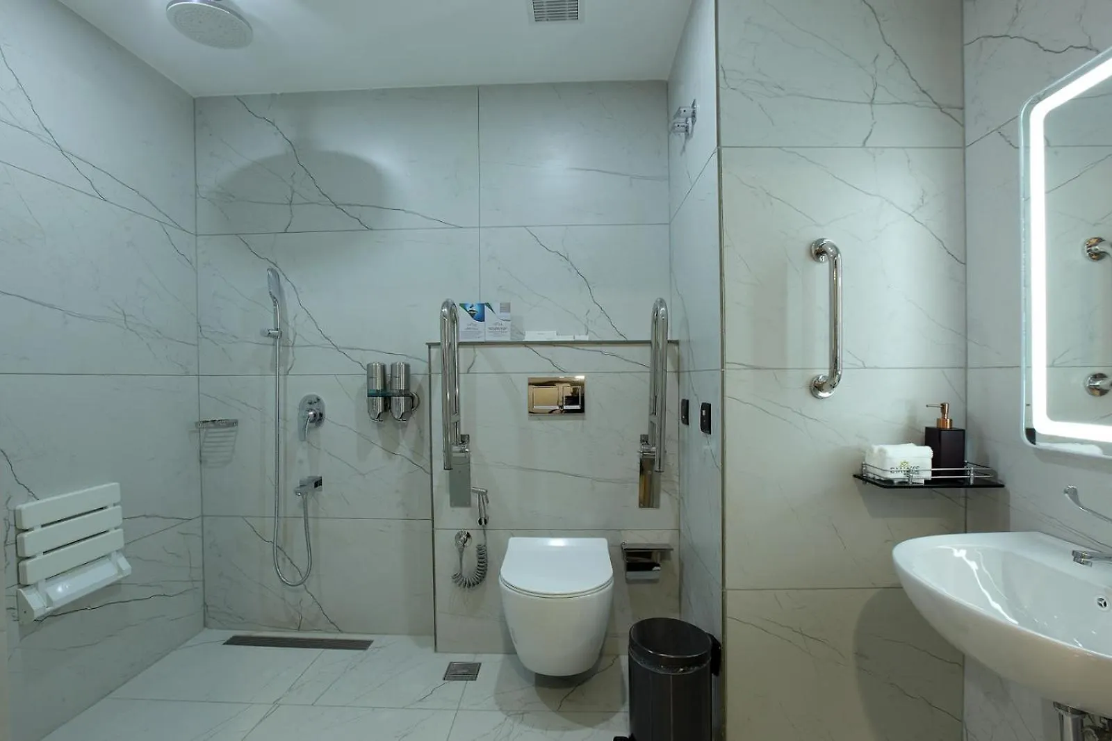 ****  Emilys By Jdaniels Hotel Thiruvananthapuram India
